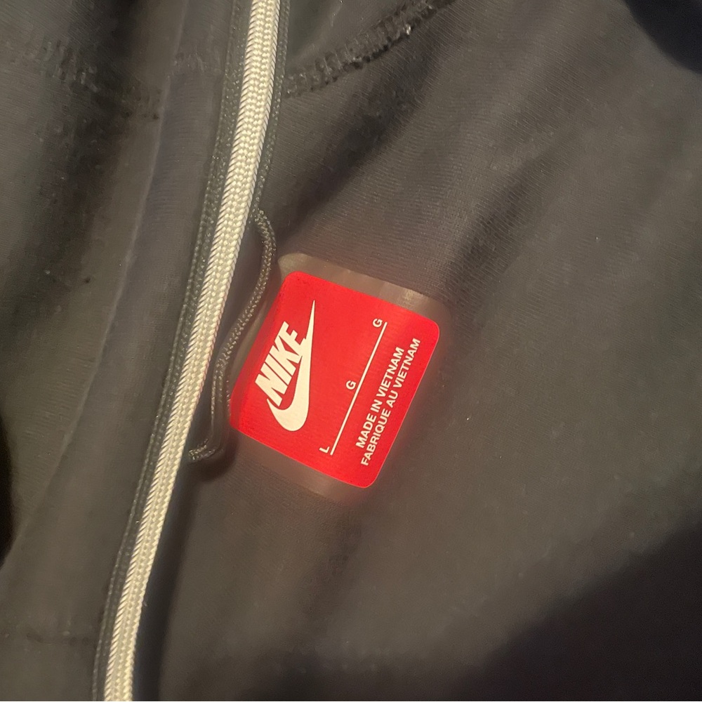 Nike Black and Gray Zip-Up Jacket - Picture 3 of 3